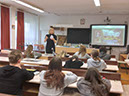 Urbánné Zsuzsa a 8.b-vel 3